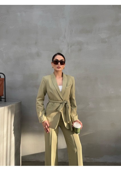 Kadın Ikili Kuşaklı Blazer Ceket Pantolon Takım fiyatları