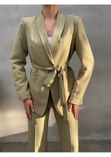Kadın Ikili Kuşaklı Blazer Ceket Pantolon Takım modelleri
