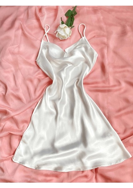 Degaje Yaka Saten Gecelik