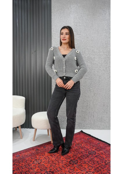 Çiçekli Hırka Gri modelleri
