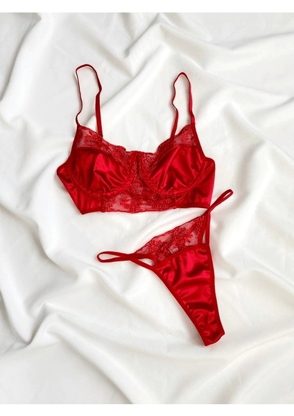 Dantel Detaylı Saten Sütyen Takım