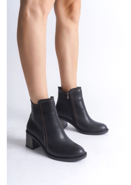 Larıssa Fermuarlı Ortopedik Taban Suya ve Soğuğa Dayanıklı Topuklu Cilt Kadın Bot St Siyah
