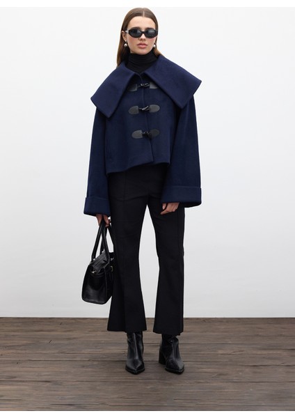 Tokalı Kaşe Kaban Lacivert fırsatları