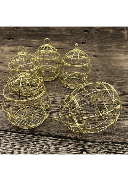 1 Adet Tarzı Açık Hava Kuş Besleyici Metal Altın Yabani Kuşlar Için Küçük Yuvarlak Top Tutucu (Yurt Dışından) fiyatları