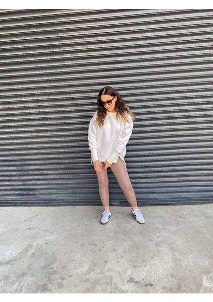 Yanları Yırtmaçlı Sweat