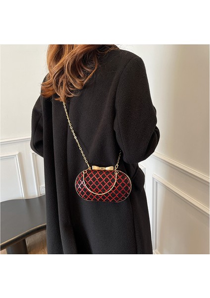 Modaya Uygun Kadın Debriyajı (Yurt Dışından) fırsatları