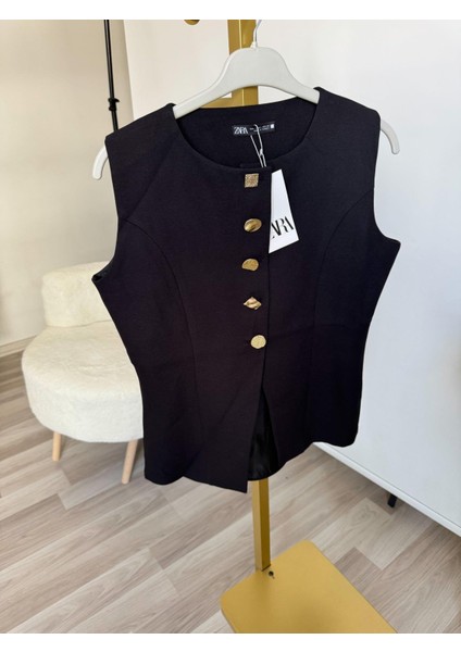 Gold Düğmeli Yelek