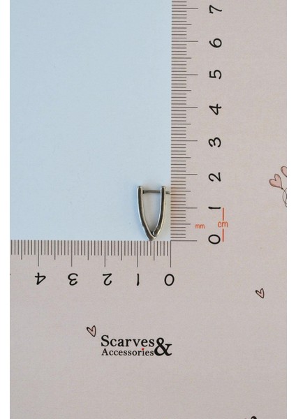 Erkek Antik V Model Çelik Küpe fırsatları