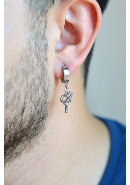 Kıvrılmış Yılan Figürlü Gümüş Renkli Erkek Çelik Halka Küpe Yılanlı fiyatları