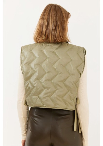 Ast 8017 Yandan Bağcıklı Kapitone Kadın Kısa Crop Puf Yelek modelleri