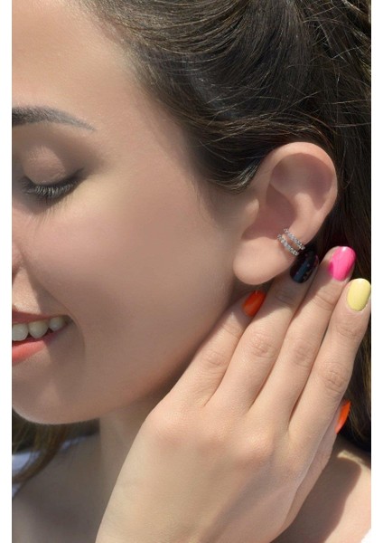 İki Sıralı Taşlı Sıkıştırmalı Kıkırdak Küpe Earcuff Gümüş Renkli fiyatları