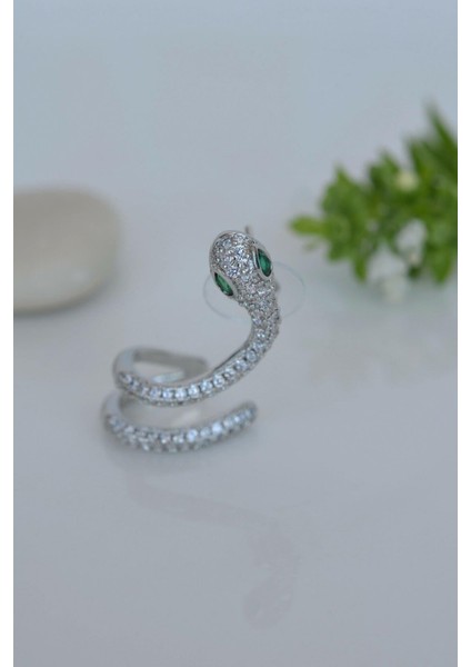 Yeşil Gözlü Yılan Earcuff Sıkıştımalı Kıkırdak Küpesi Gümüş Renk modelleri