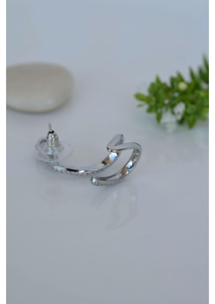 Yeşil Gözlü Yılan Earcuff Sıkıştımalı Kıkırdak Küpesi Gümüş Renk fırsatları