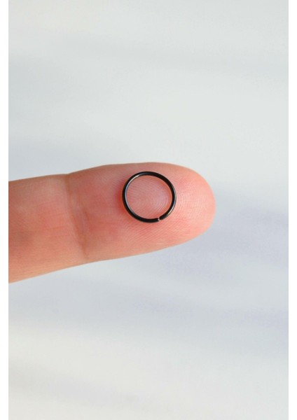 Siyah Renkli 8 mm Çelik Halka Hızma Burun Piercingi