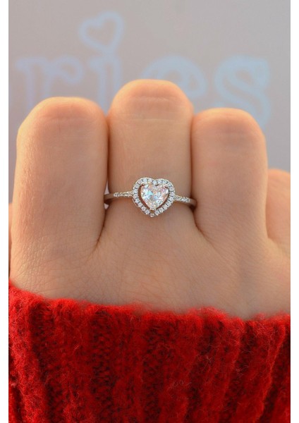 Zirkon Taşlı Kalpli Yüzük Gümüş Renk Ciddi İlişki Yüzüğü modelleri