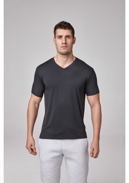 Erkek Kısa Kollu V Yaka T-Shirt