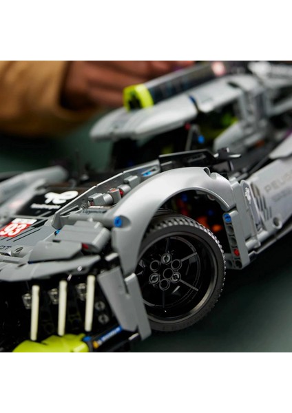 LEGO Technic Peugeot 9x8 24H Le Mans Hybrid Hypercar 42156