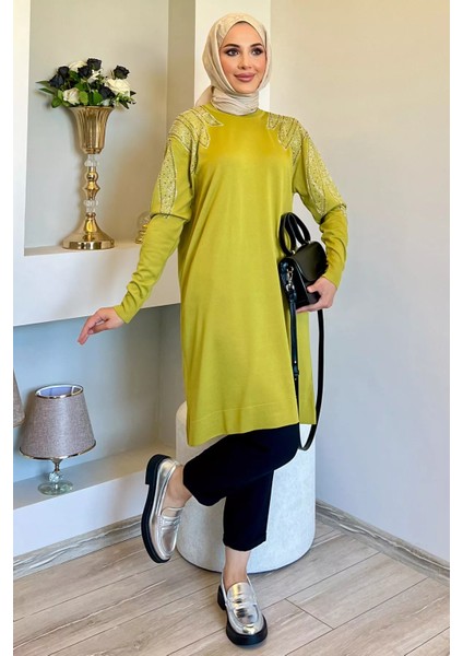 Omuz Taşlı Tesettür Triko Tunik