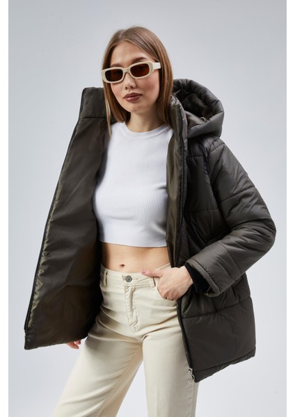 Kadın Oversize Model Kapüşonlu Şişme Mont - Haki