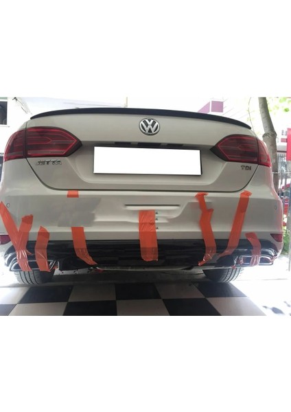 Volkswagen Jetta Egzoz Görünümlü Difüzör Parlak Siyah Difizör Plastik 2010 2011 2012 2013 2014 fiyatları