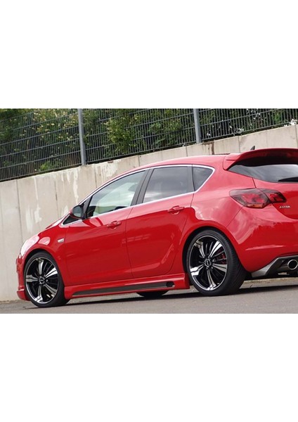 Opel Astra J Sedan Rieger Marşpiyel Seti Mat Siyah Plastik 2009 - 2014