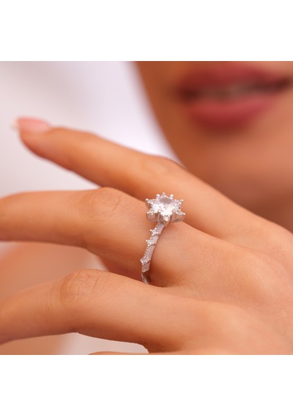 925 Ayar Zirkon Taşlı Lotus Çiçeği Aşk Güneşi Gümüş Yüzük