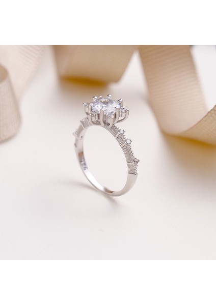 925 Ayar Zirkon Taşlı Lotus Çiçeği Aşk Güneşi Gümüş Yüzük fiyatları