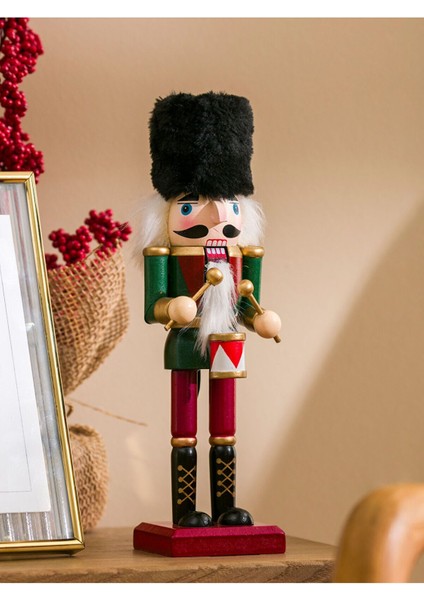 Lcwk Fındıkkıran Figürlü Ahşap Biblo 26 cm