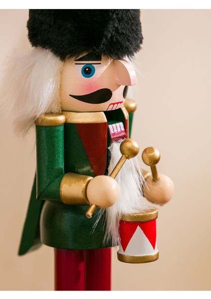 Lcwk Fındıkkıran Figürlü Ahşap Biblo 26 cm modelleri