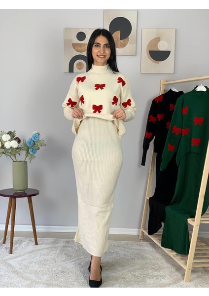 Kadın Fiyonk Desenli Kazaklı Elbise(Krem) fırsatları