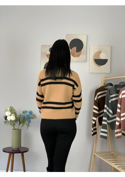 Kadın Polo Yaka Sakallı Triko Crop Kazak(Taş)