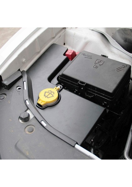 Plastik Ön Cam Yıkama Tankı Motor Bölmesi Yan Panel Şarj Cihazı 300/300C 2011-2021 ile Uyumlu Kapaklar (Yurt Dışından) modelleri