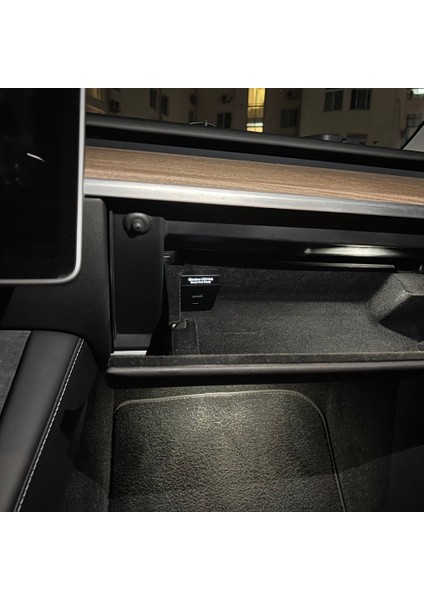 Tesla Modeli 3 Y Şarj Cihazı Için Havasız Ortam Kabini Yerleştirme Istasyonu USB Şant Hub 2.0 Adaptörü Powered Splitter Uzatma Veri Aktarımı (Yurt Dışından) fırsatları