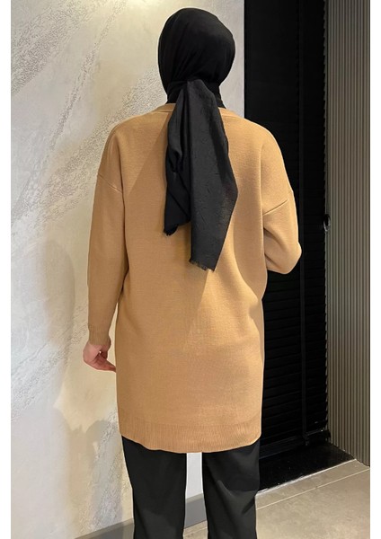 Taş Detaylı Çiçek Işlemeli Tesettür Triko Hırka