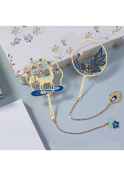 No.3 Tarzı Çin Tarzı Pirinç Geyik Tavuskuşu Kitap Ayracı Kolye Retro Kitap Klipsi Sayfa Işareti Öğrenci Kırtasiye Okul Ofis Malzemeleri (Yurt Dışından) fırsatları