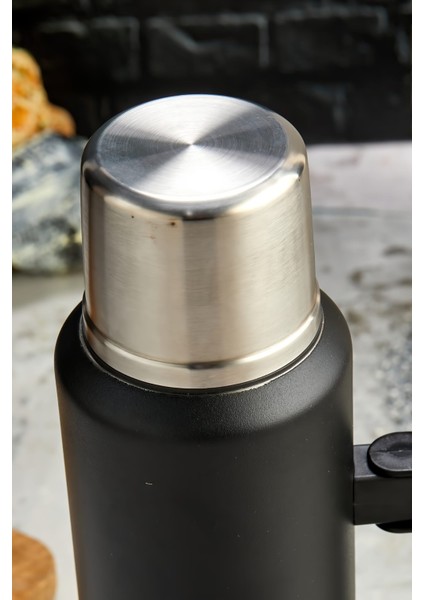 1.5 Litre Çift Katlı Çelik Termos - 24 Saat Sıcak, 48 Saat Soğuk, Kulplu (Kamp, Piknik, Ofis, Seyahat, Outdoor) fırsatları