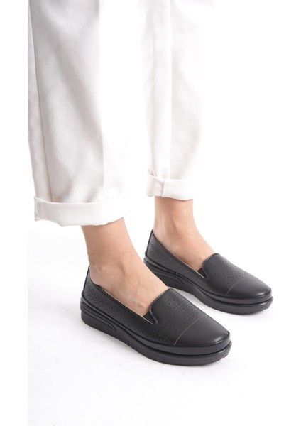 Kadın Önü Delikli Desenli Düz Loafer Comfort Taban Tam Kalıp Günlük Ayakkabı
