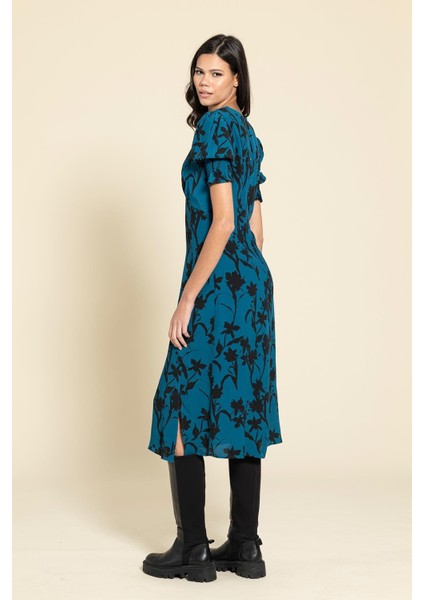 Kol Büzgülü Yırtmaçlı Çiçekli Saks Elbise fiyatları