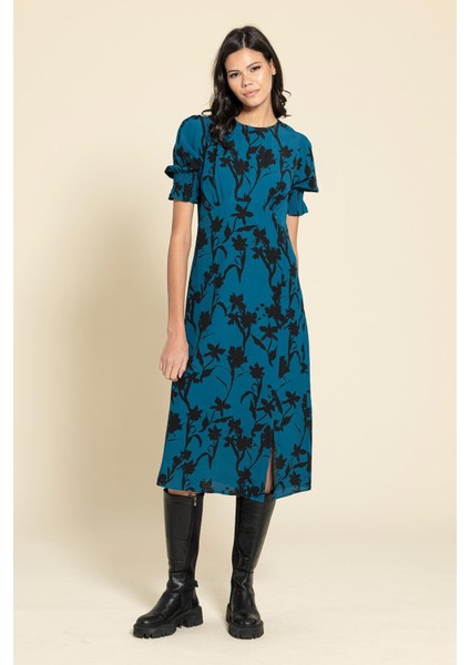 Kol Büzgülü Yırtmaçlı Çiçekli Saks Elbise fırsatları