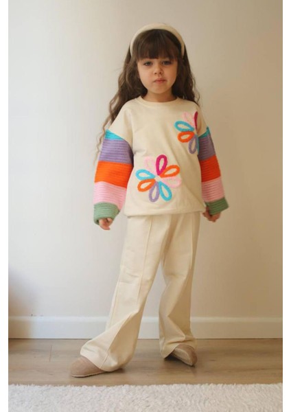 Örgü Kollu Çiçek Desen 2 Iplik Kız çocuk takım - Krem modelleri