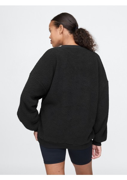 Kadın Siyah Gap Logo Oversize Sherpa Heart Sweatshirt indirimleri