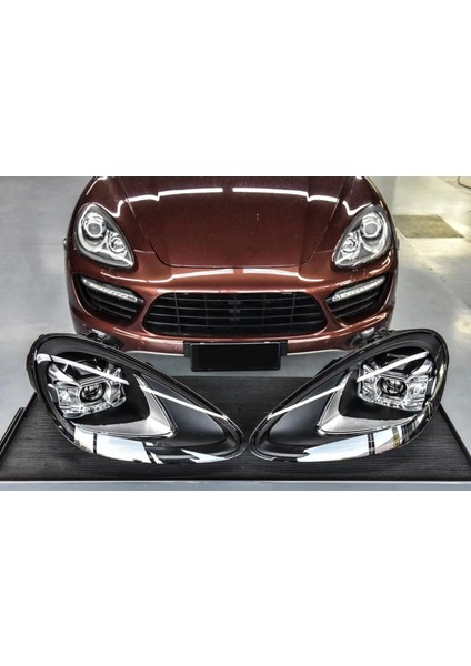 Cayenne 2011-2014 Içın Uyumlu Facelıft LED Far (2018+ Görünüm)