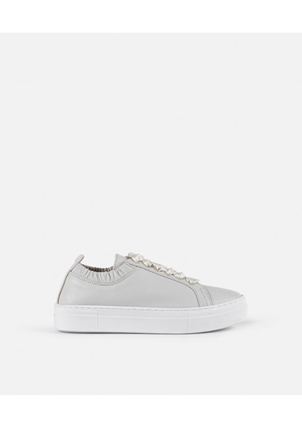 Büzgülü ve kurdele bağcıklı sneaker IW6240062013023