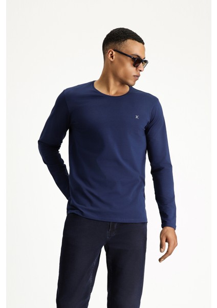 Bisiklet Yaka Slim Fit Dar Kesim Pamuklu Sweatshirt modelleri