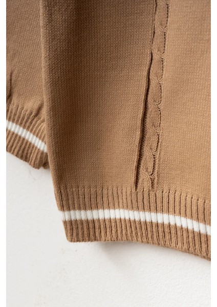 Cepli Örgü Şeritli Şapkalı Triko Takım 4034 modelleri