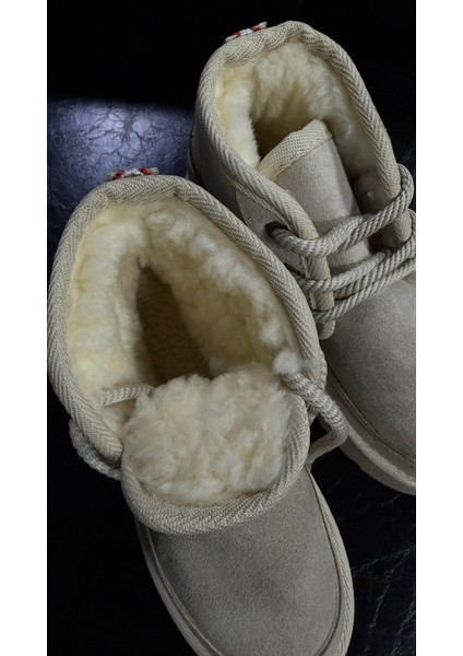 Yüksek Taban Bej Rengi Bağlamalı Içi Tüylü Kışlık Bot