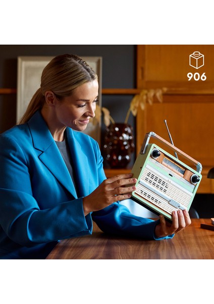 ® Icons Retro Radyo 10334 - Vintage Transistörlü Radyo Meraklısı Yetişkinler için Müzik Temalı Dekoratif Model Yapım Seti (906 Parça)
