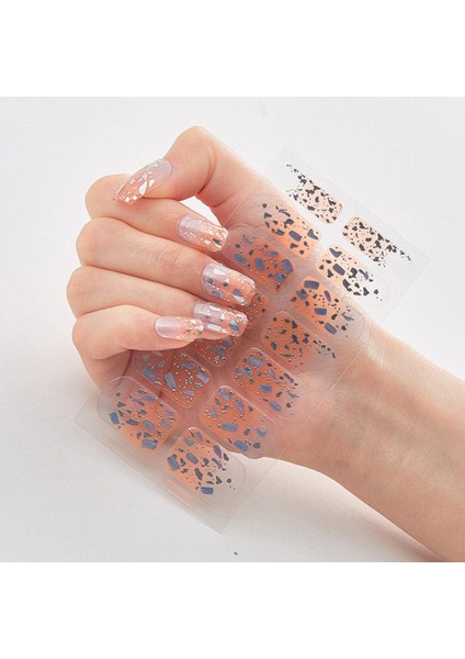 Kolay Uygulanabilir Kendinden Yapışkanlı Suya Dış Etkenlere Dayanıklı Desenli Tırnak Sticker