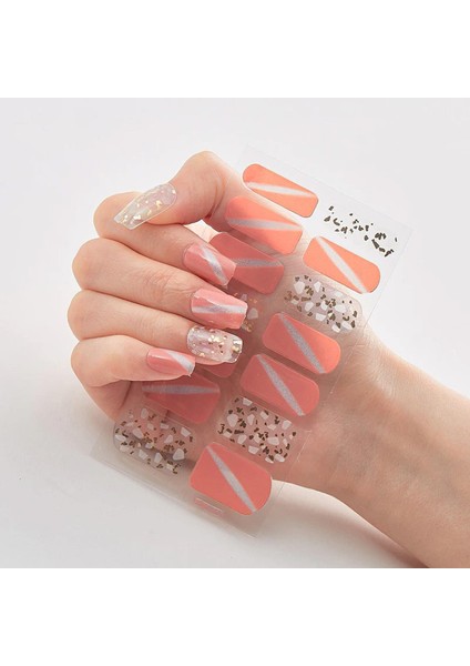 Kolay Uygulanabilir Kendinden Yapışkanlı Suya Dış Etkenlere Dayanıklı Desenli Tırnak Sticker