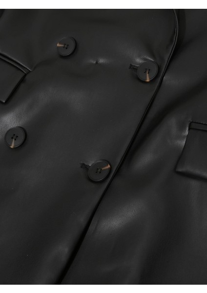Oversize Kruvaze Kesim Deri Ceket - Siyah